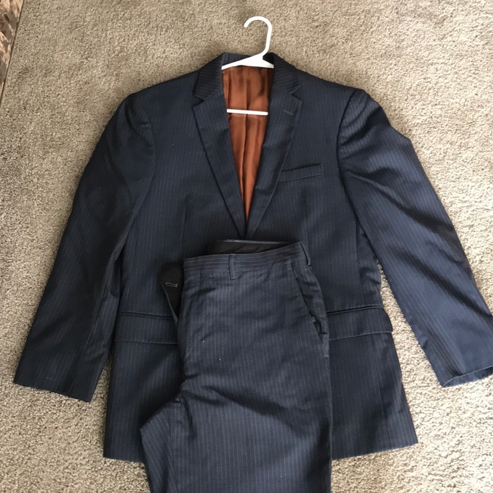Full Jos a bank suit